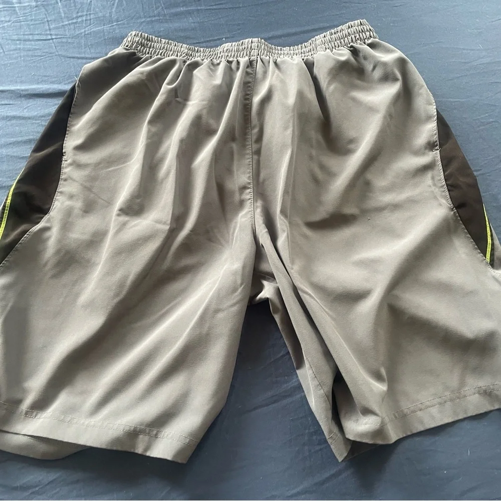 Men's Gray Athletic Shorts - Picture 1 of 2
